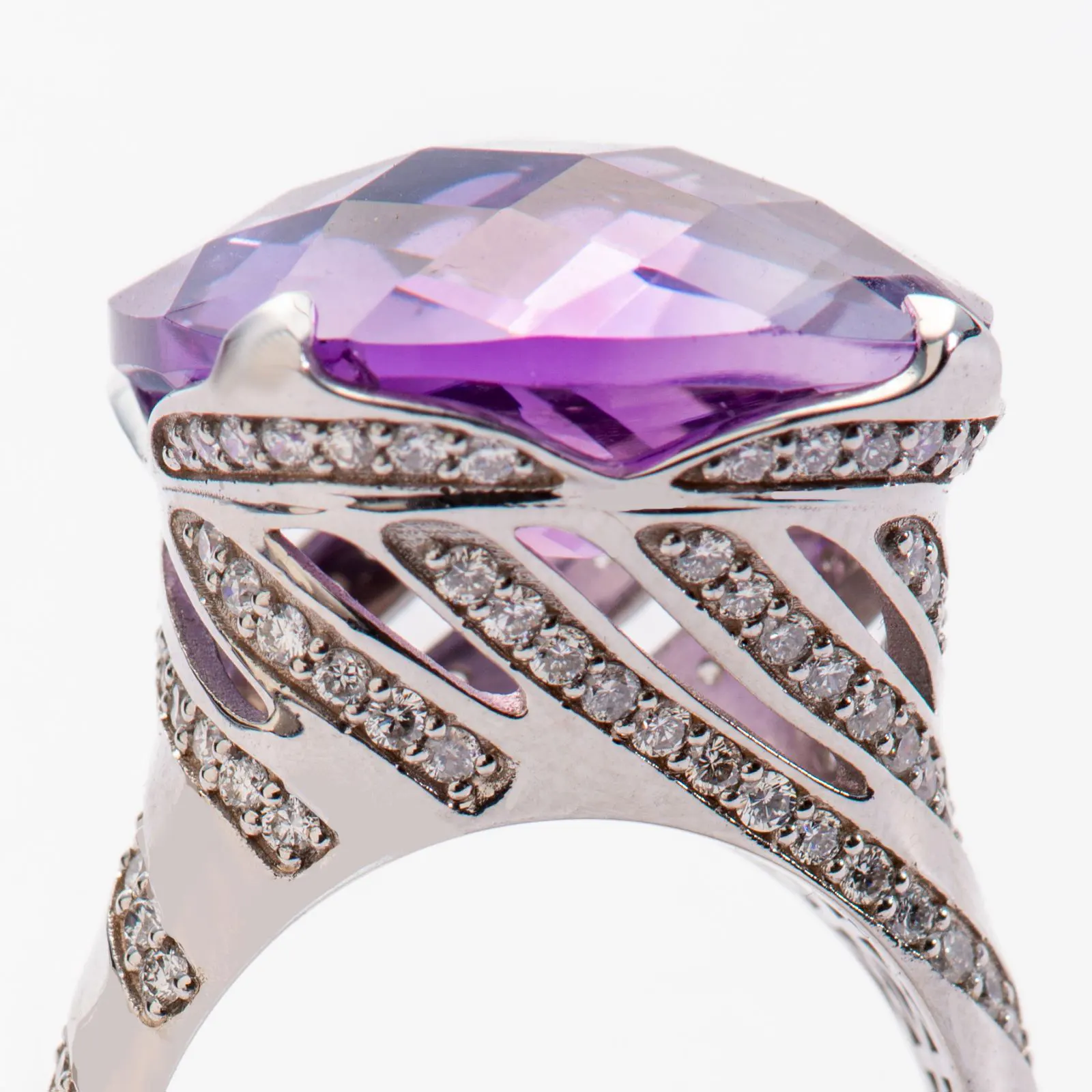 Bespoke ring in the making at the Golden Maze workshop