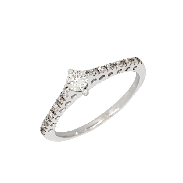 18K White Gold Ring with Diamonds