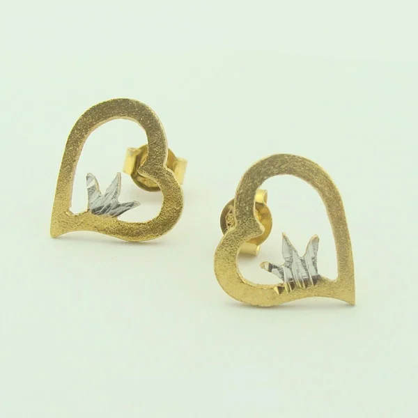 Goldene Ohrstecker