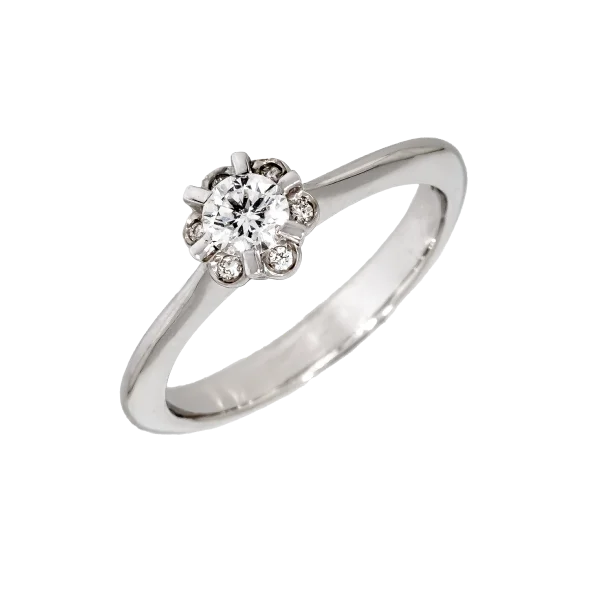 18K White Gold Rosette Ring with Natural Diamonds