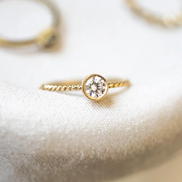 14K Yellow Gold Ring